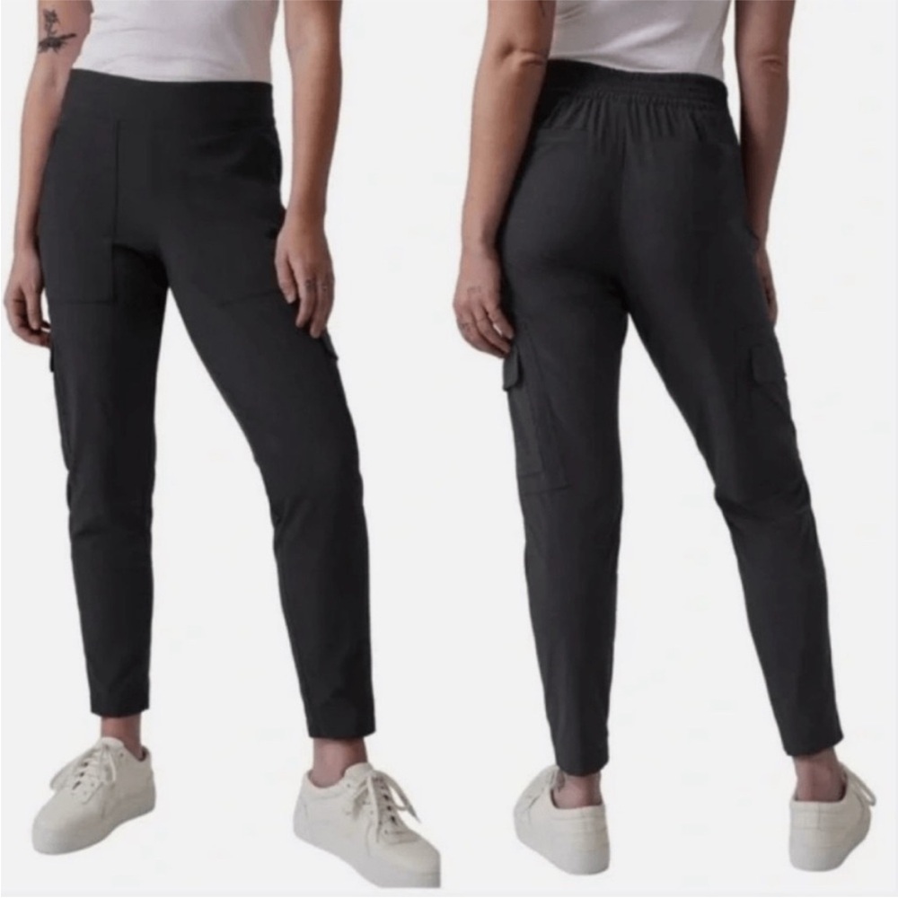 Athleta Chelsea Lined Cargo Pant in Green